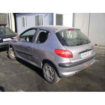 PEUGEOT 206 BERLINA