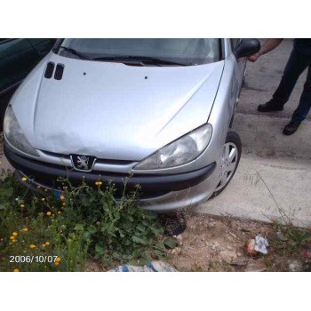PEUGEOT 206 BERLINA