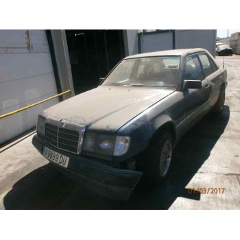 MERCEDES-BENZ CLASE E (W124) BERLINA