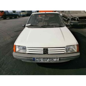PEUGEOT 205 BERLINA