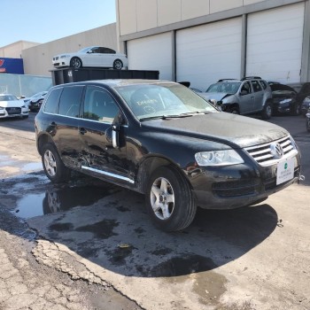 VOLKSWAGEN TOUAREG (7LA)
