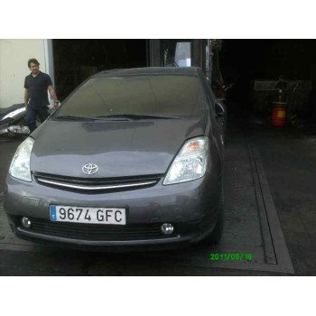 TOYOTA PRIUS (NHW20)