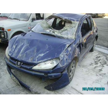 PEUGEOT 206 BERLINA