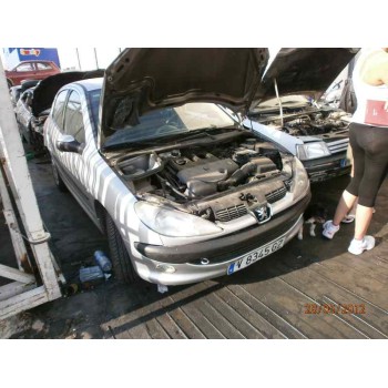PEUGEOT 206 BERLINA