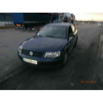 VOLKSWAGEN PASSAT BERLINA (3B2)