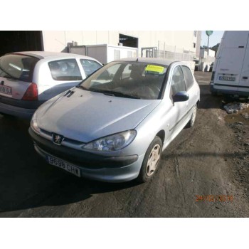 PEUGEOT 206 BERLINA
