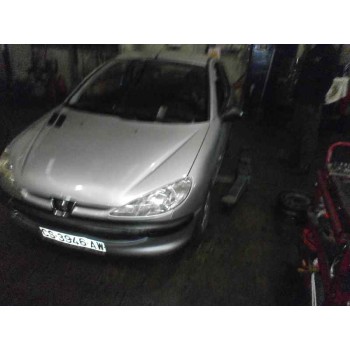 PEUGEOT 206 BERLINA