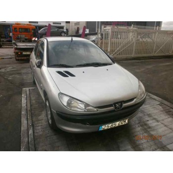 PEUGEOT 206 BERLINA