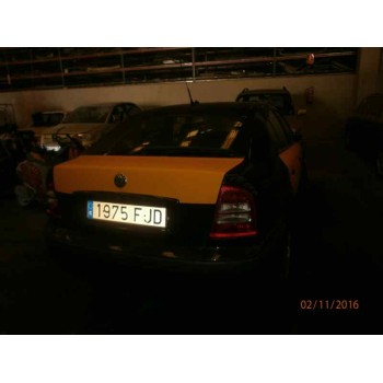 SKODA OCTAVIA BERLINA (1U2)