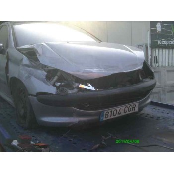 PEUGEOT 206 BERLINA