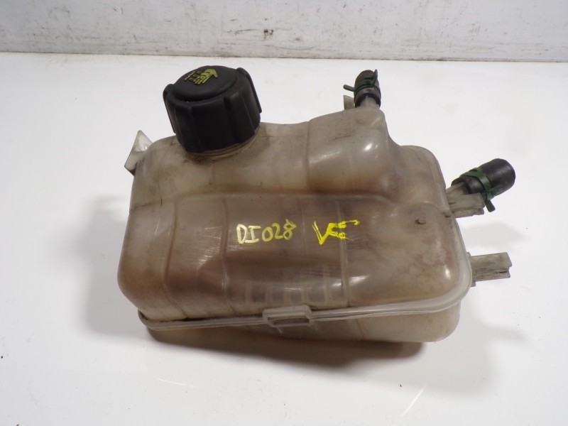 Recambio de deposito expansion para renault megane iii coupe 1.5 dci diesel fap referencia OEM IAM 217100005R 217100005R 