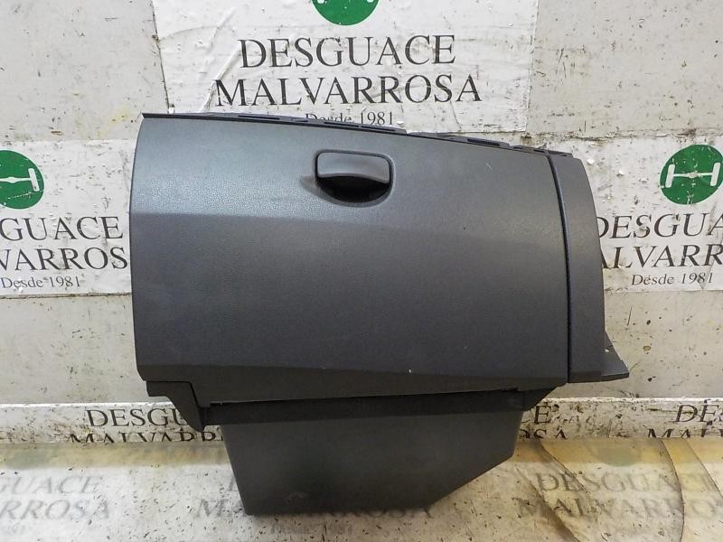 Recambio de guantera para renault clio iii 1.5 dci diesel referencia OEM IAM 8200407714  