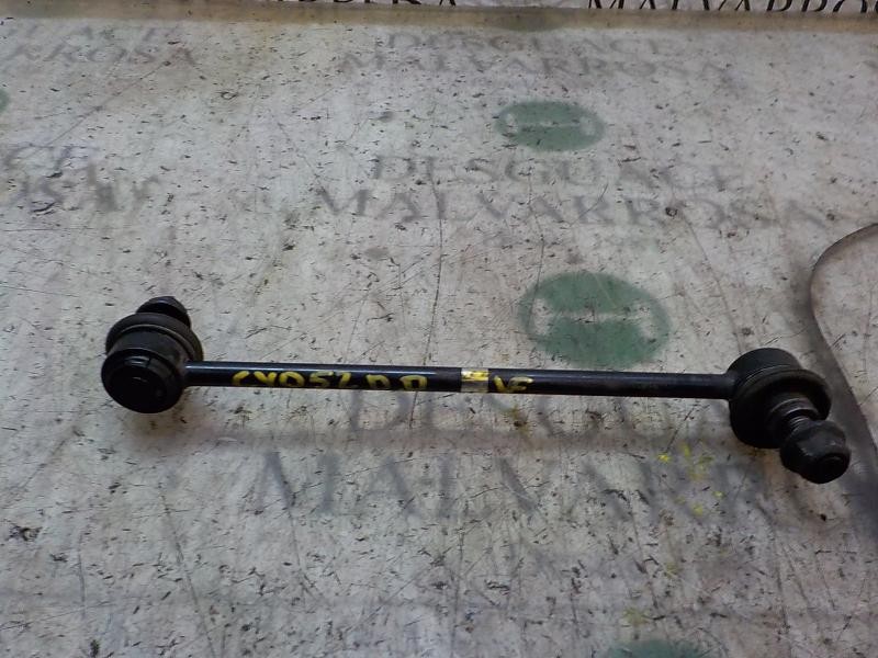 Recambio de tirante delantero derecho para hyundai i30 1.4 cat referencia OEM IAM 548302H100  