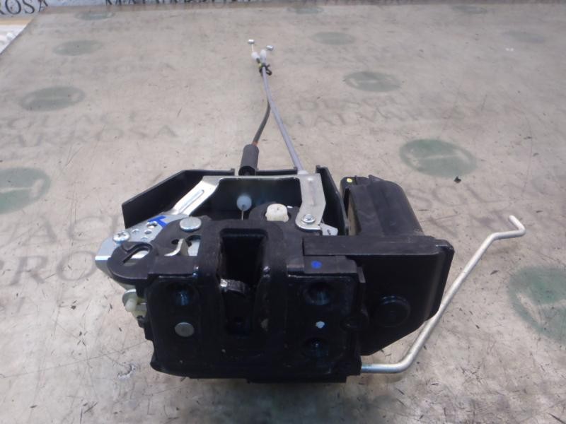 Recambio de cerradura puerta delantera derecha para hyundai i10 classic referencia OEM IAM 813200X030  