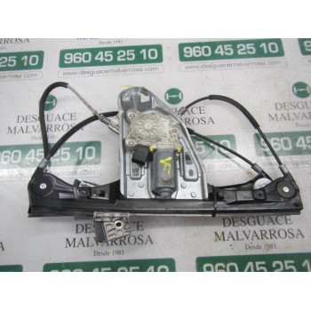 ELEVALUNAS DELANTERO DERECHO 