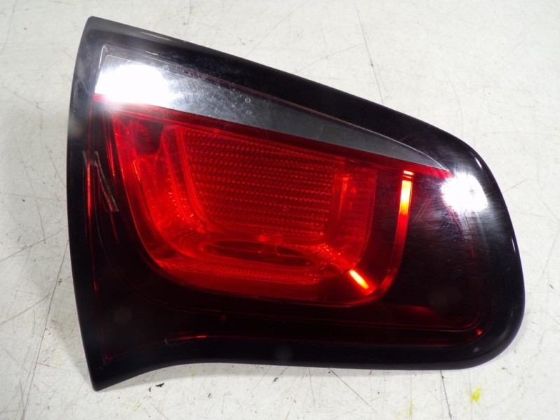 Recambio de piloto trasero izquierdo interior para citroën c3 1.4 hdi referencia OEM IAM 9803934380 9803934380 