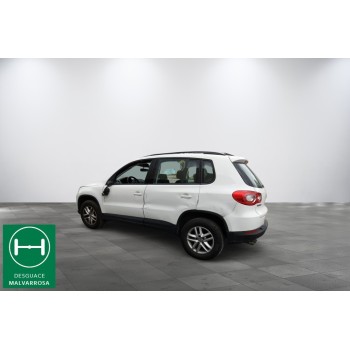 VOLKSWAGEN TIGUAN (5N1)