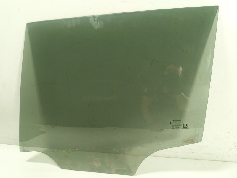 Recambio de cristal puerta trasero izquierdo para jeep renegade suv (bu, b1, bv) 1.6 crd referencia OEM IAM 51953853  