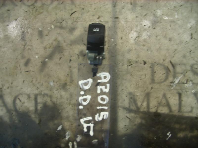 Recambio de mando elevalunas delantero derecho para renault megane ii berlina 5p confort dynamique referencia OEM IAM   