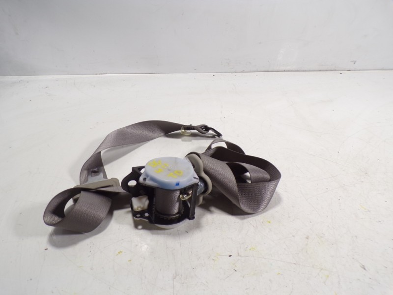 Recambio de cinturon seguridad trasero derecho para nissan micra (k13) 1.2 cat referencia OEM IAM 888441HB1A C71085 C71085