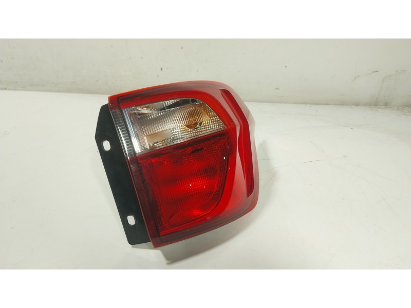 Recambio de piloto trasero derecho para ford ecosport 1.0 ecoboost referencia OEM IAM  CN151340ABA 