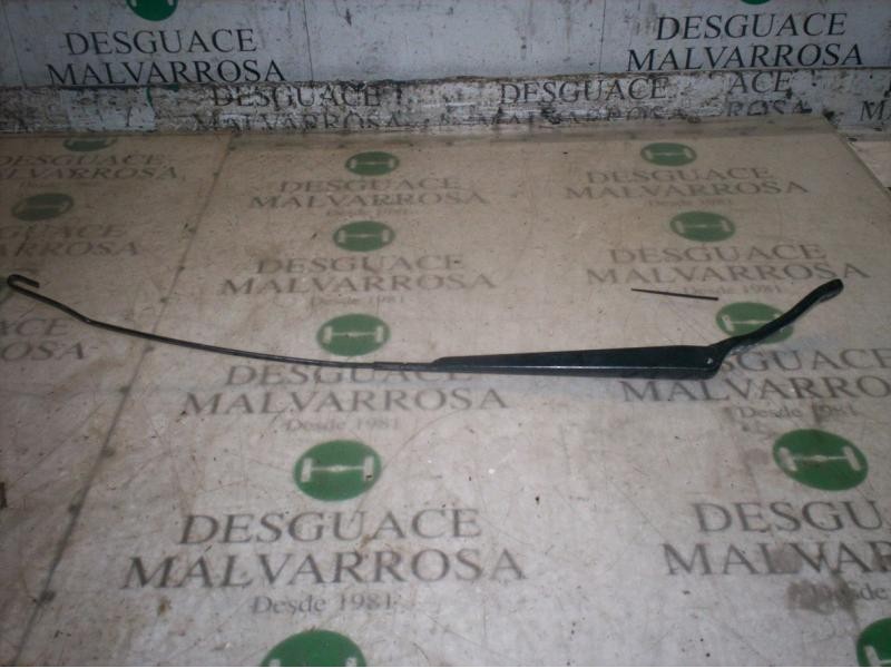 Recambio de brazo limpia delantero derecho para ford fiesta (cbk) ghia referencia OEM IAM   