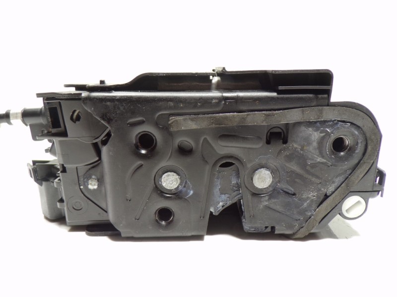 Recambio de cerradura puerta trasera izquierda para cupra formentor 1.5 tsi referencia OEM IAM 5TA839015L 5TA839015L 