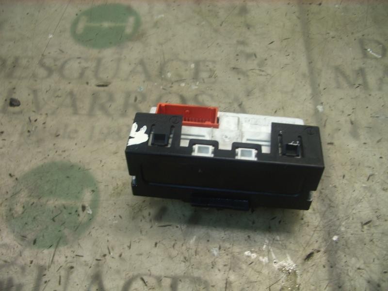Recambio de mando multifuncion para renault megane ii berlina 5p confort dynamique referencia OEM IAM   