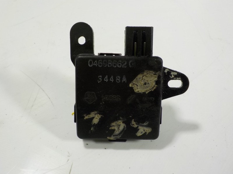 Recambio de modulo electronico para chrysler 300 m (lr) 2.7 v6 referencia OEM IAM  04698662G 