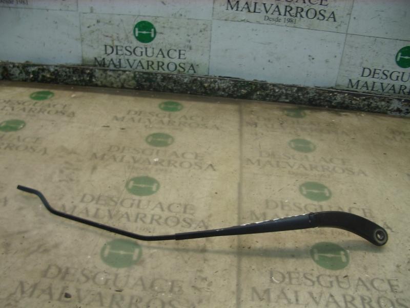 Recambio de brazo limpia delantero derecho para renault megane ii berlina 5p confort dynamique referencia OEM IAM   