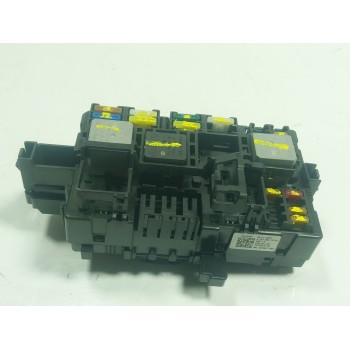 CAJA RELES / FUSIBLES A1679067303 A1679067303 