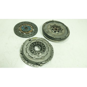 KIT EMBRAGUE 03L141018G 3082001948 03L105266CC