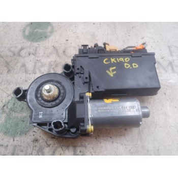 MOTOR ELEVALUNAS DELANTERO DERECHO 8E1959802G 0130821764 0130821764