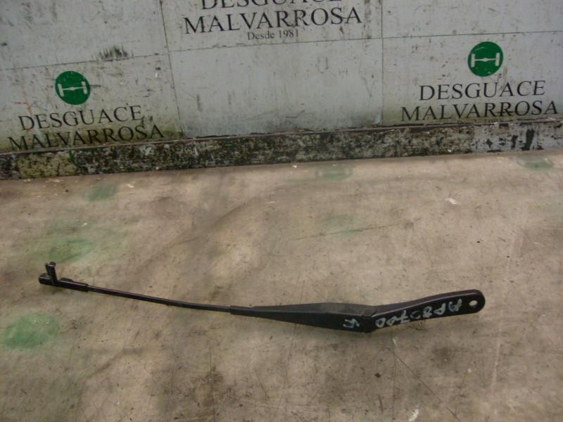 Recambio de brazo limpia delantero derecho para opel astra h berlina elegance referencia OEM IAM   