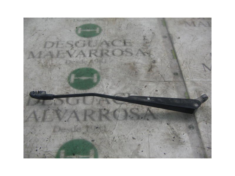 Recambio de brazo limpia trasero para isuzu trooper ubs 55 referencia OEM IAM   