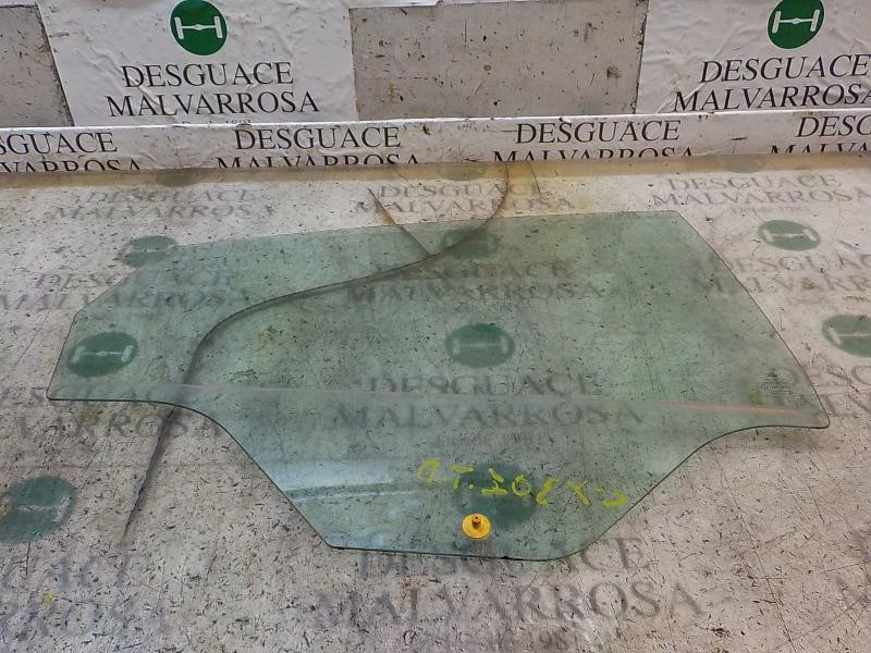 Recambio de cristal puerta trasero derecho para ford fiesta (cb1) ambiente referencia OEM IAM 1591457  