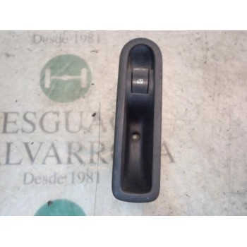 MANDO ELEVALUNAS TRASERO DERECHO 