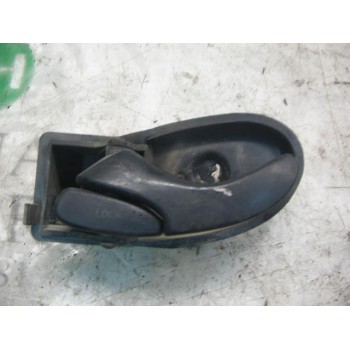 MANETA INTERIOR DELANTERA IZQUIERDA 