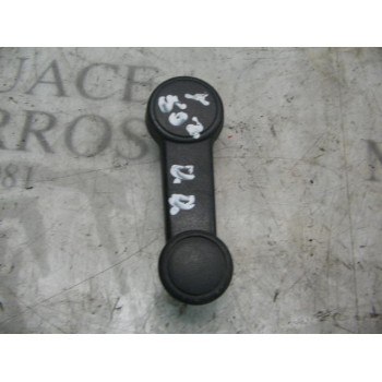 MANETA ELEVALUNAS DELANTERA DERECHA 