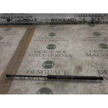 AMORTIGUADORES MALETERO / PORTON 8P3827552B 