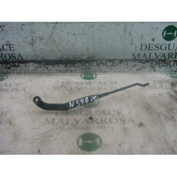 BRAZO LIMPIA DELANTERO DERECHO 