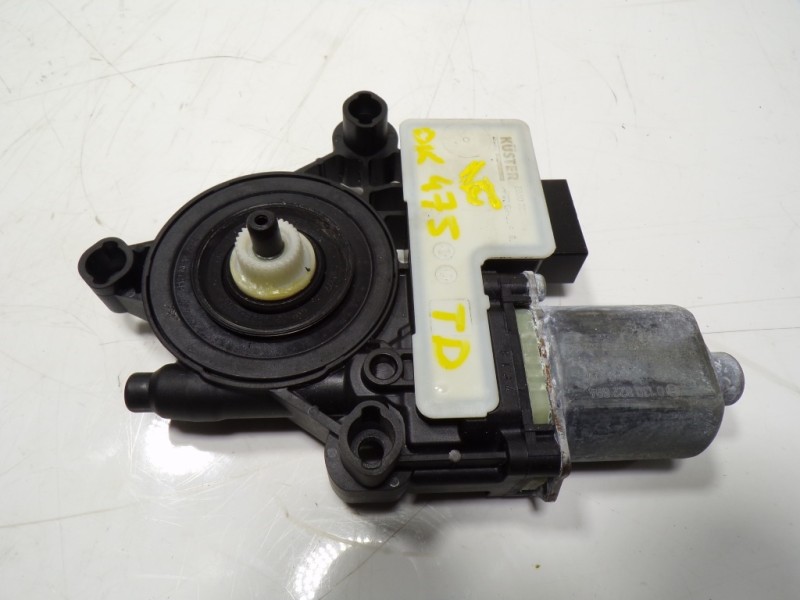 Recambio de motor elevalunas trasero derecho para cupra formentor 1.5 tsi referencia OEM IAM 5Q0959408D 5Q0959408D 