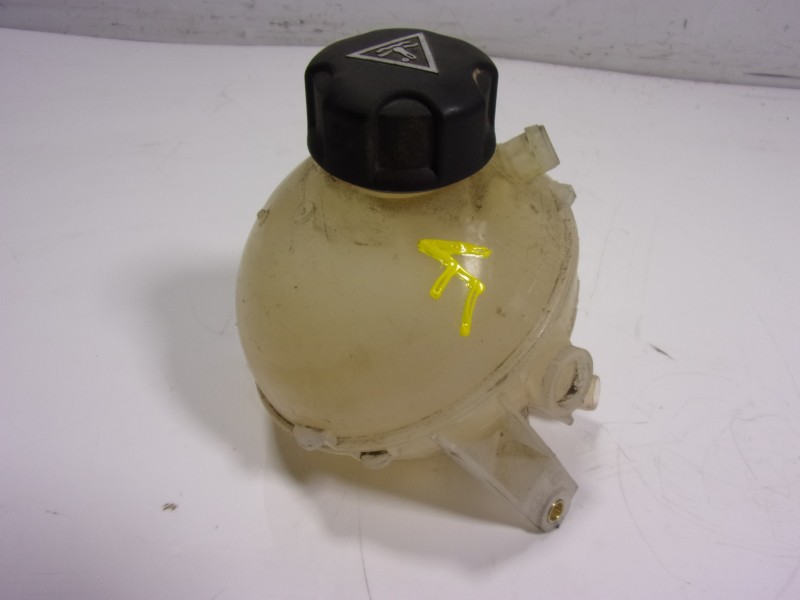 Recambio de deposito expansion para peugeot partner tepee b9 1.6 16v hdi referencia OEM IAM 1323X6 9673334580 