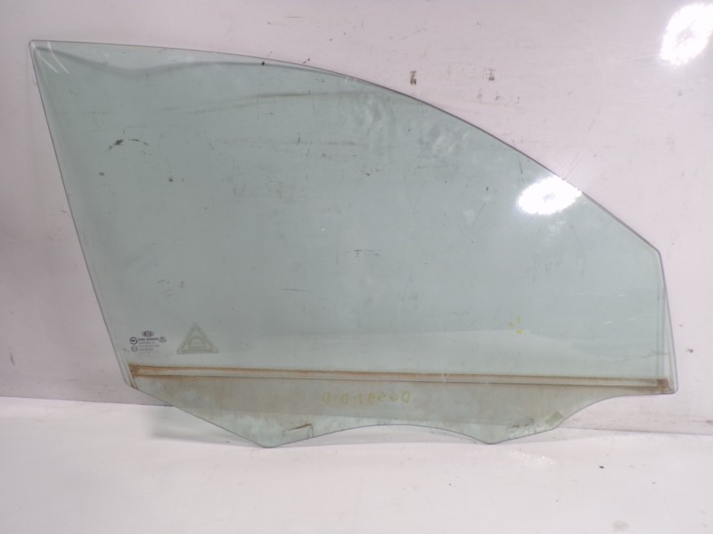 Recambio de cristal puerta delantero derecho para kia sorento 2.2 crdi cat referencia OEM IAM 824212P000  