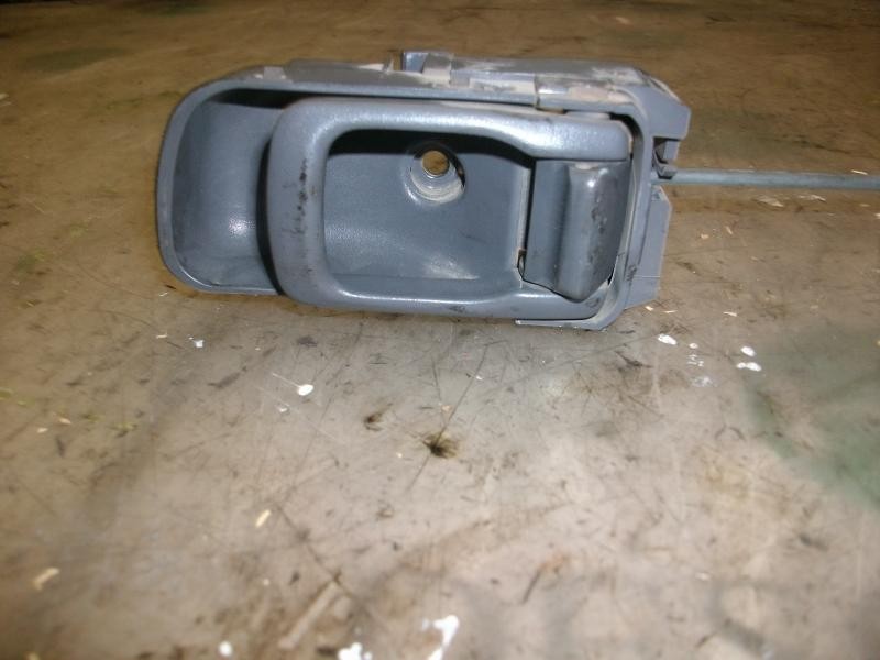 Recambio de maneta interior delantera derecha para nissan pick-up (d22) cabina simple profesional 4x4 referencia OEM IAM   