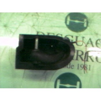 MANETA INTERIOR DELANTERA IZQUIERDA 