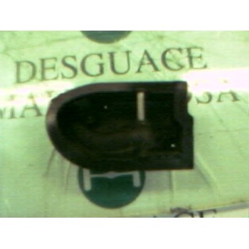 MANETA INTERIOR DELANTERA DERECHA 