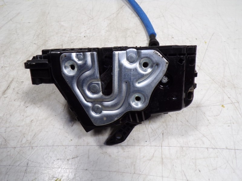 Recambio de cerradura puerta delantera izquierda para kia ceed 1.6 crdi cat referencia OEM IAM 81310J7010 81310J7010 CD051LHDD