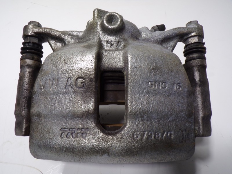 Recambio de pinza freno delantera izquierda para cupra formentor 1.5 tsi referencia OEM IAM 8V0615123D  