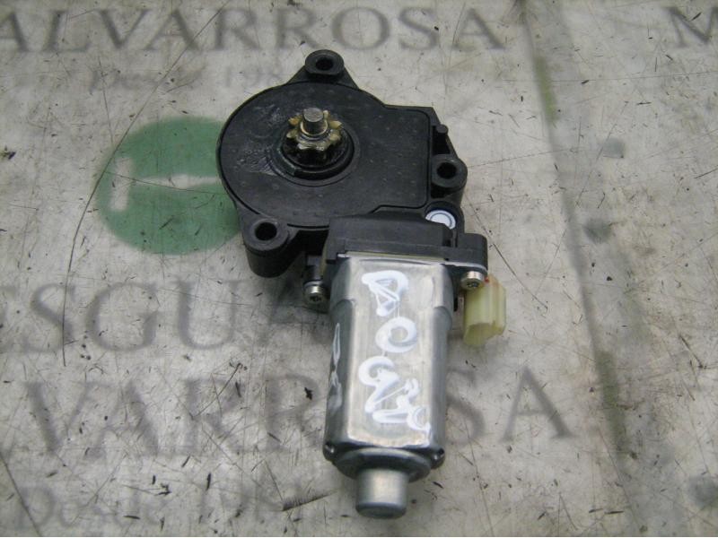 Recambio de motor elevalunas trasero derecho para kia cerato 2.0 ex crdi berlina (4-ptas.) referencia OEM IAM   